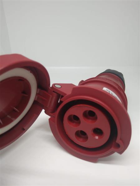 TOMADA 32A-IP67(3P+T) 6H-380/440V-24302 54.01.0256  6H-380/440V-24302