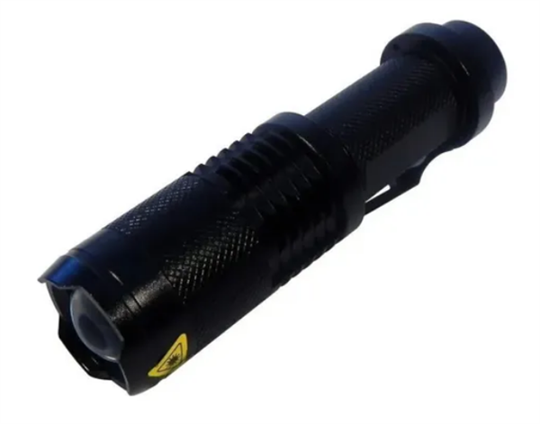LANTERNA TÁTICA SUPER COMPACTA JYX POLICE JY-8468B 82.00.0151 JY-8468B